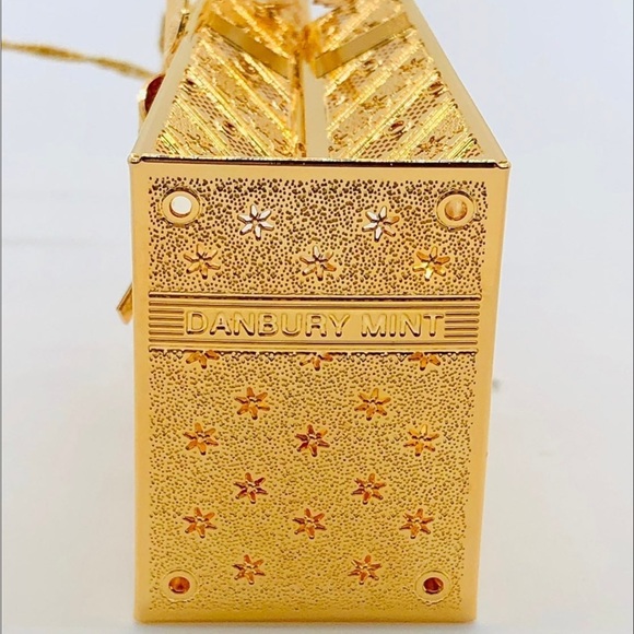 Vintage “new” Danbury Mint gift Christmas Jewelry - Picture 10 of 17